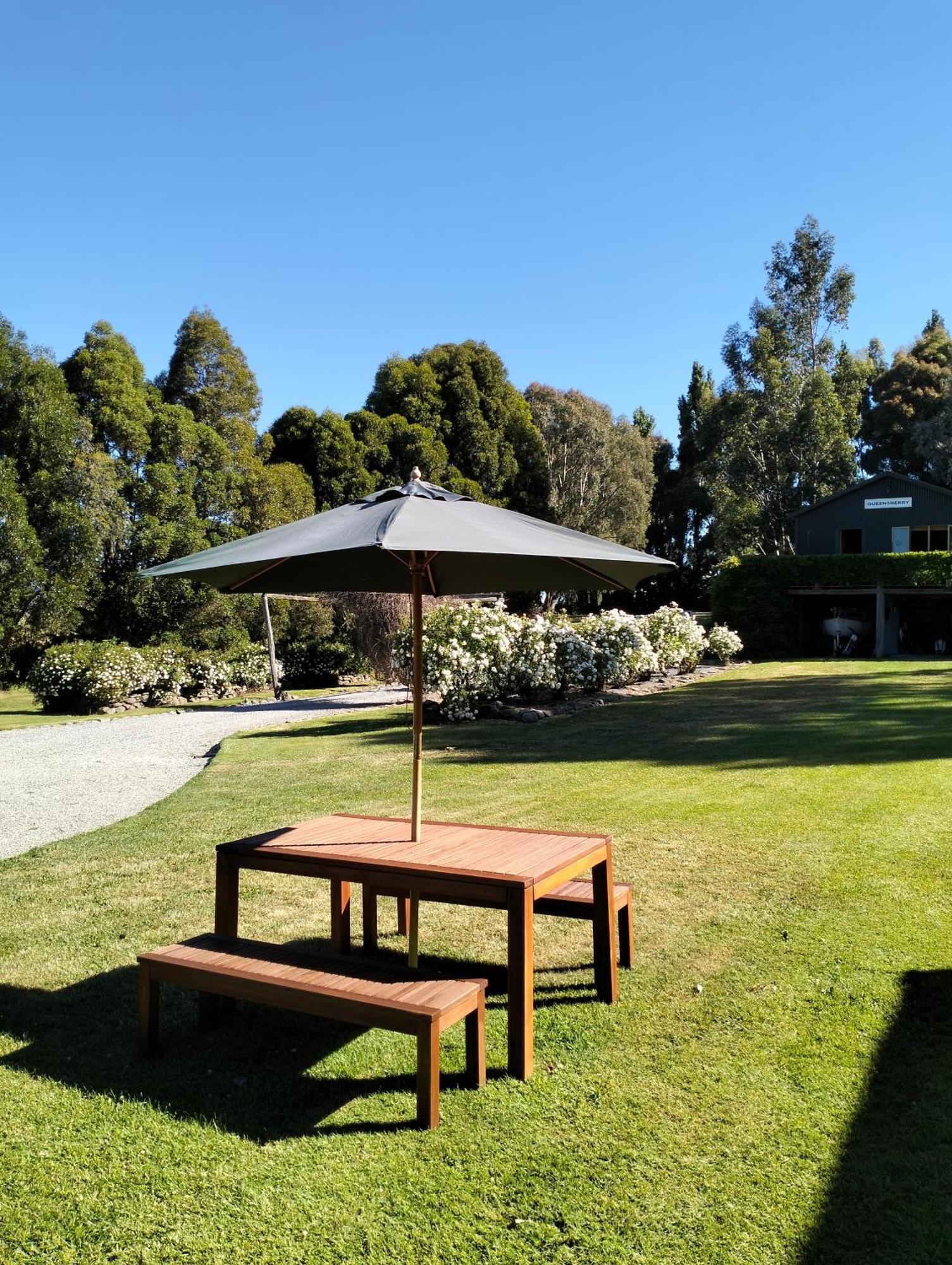 Queensberry Inn Dış mekan fotoğraf
