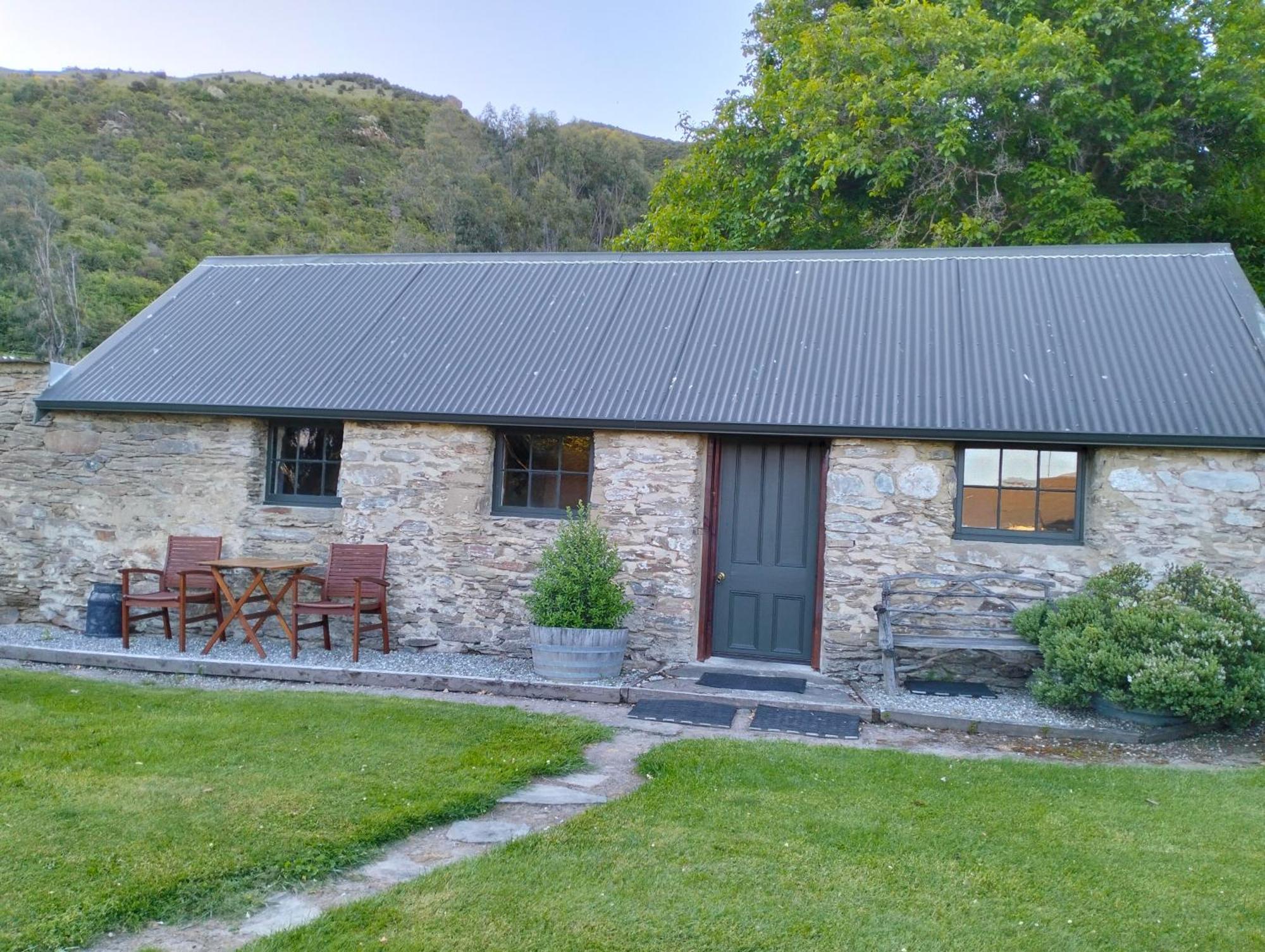 Queensberry Inn Dış mekan fotoğraf